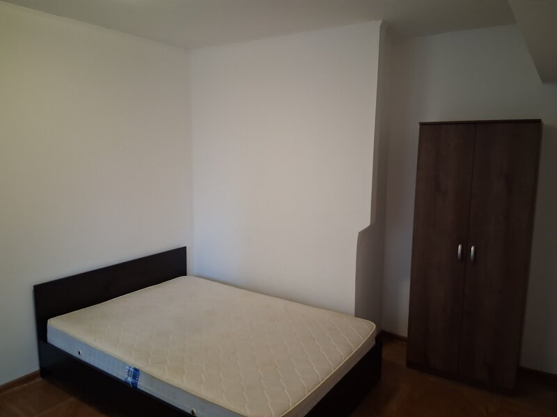 Natiunile Unite, langa Tribunal, Loteria Nationala,