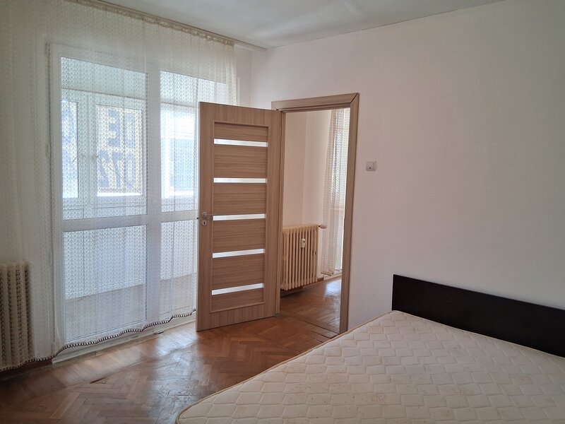 Natiunile Unite, langa Tribunal, Loteria Nationala,