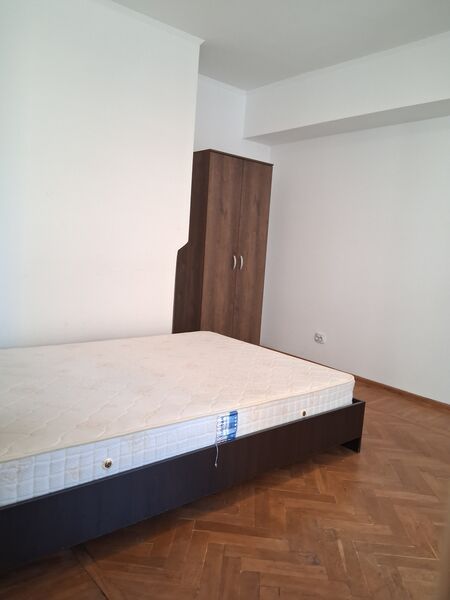 Natiunile Unite, langa Tribunal, Loteria Nationala,